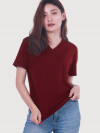 V-neck t-shirt, red