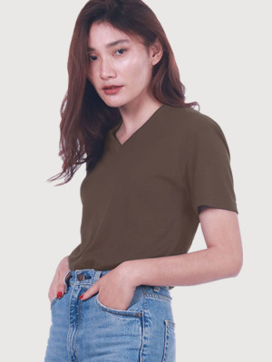 เสื้อยืดคอวี — สีน้ำตาล - primary เสื้อยืดคอวี — สีน้ำตาล - primary